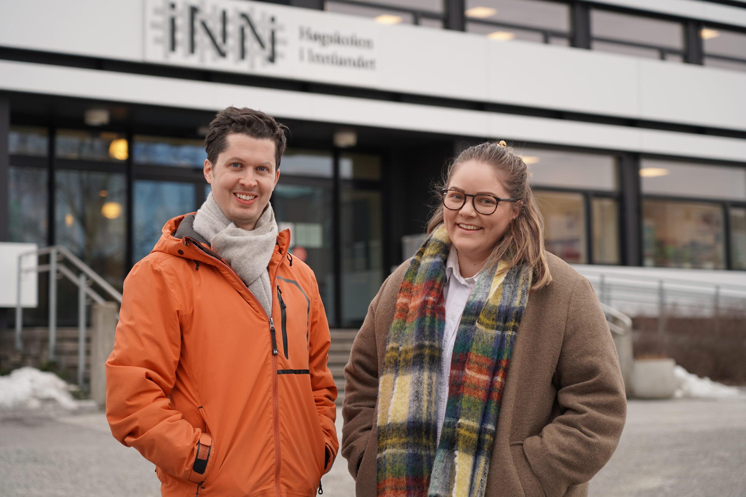 Anders Øverby (til venstre) og Kristin Gressberg ved Høgskolesenteret i Kongsvinger