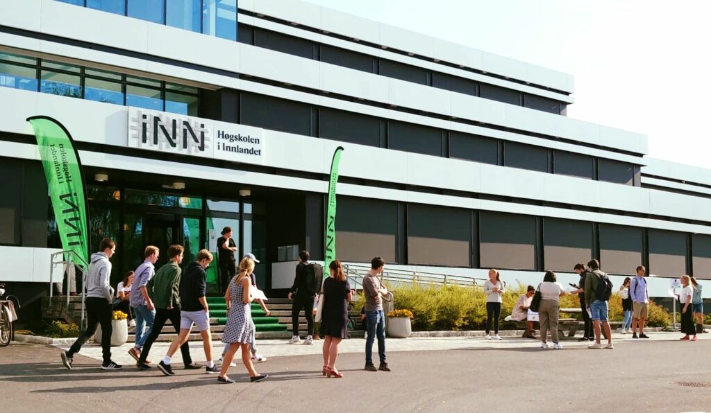 Bilde av fasade av Høgskolesenteret i Kongsvinger